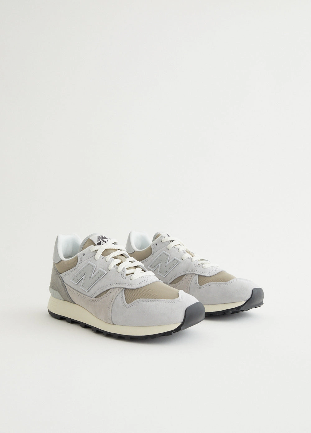 475 'Stoneware Brighton Grey' Sneakers
