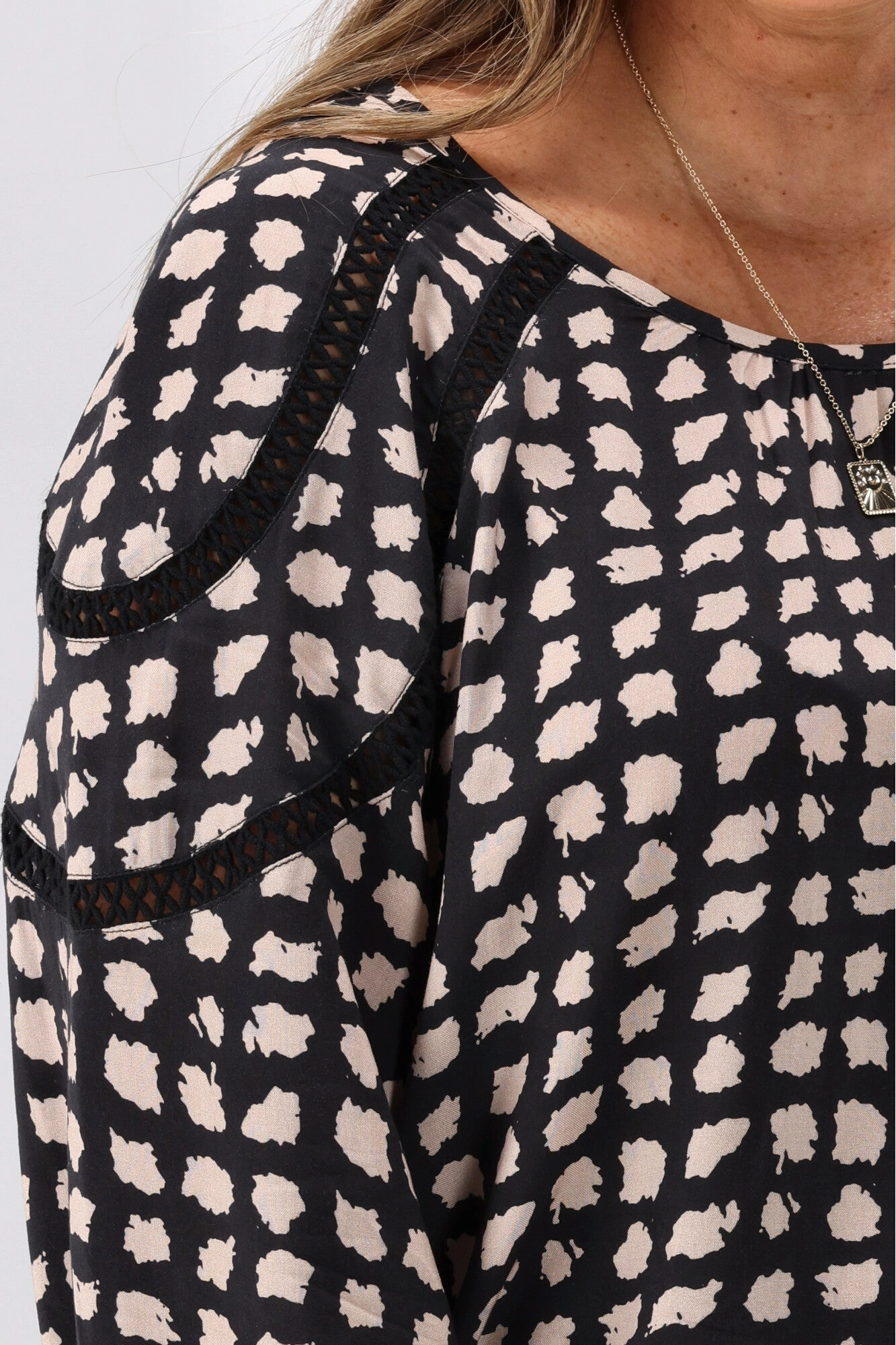 Gloss by Shine On Nello Ladder Lace Puff Sleeve Blouse Geo Print