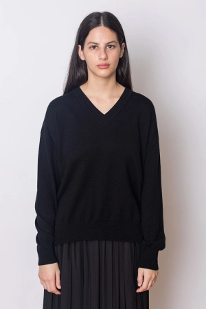 Tahra V-Neck - Black
